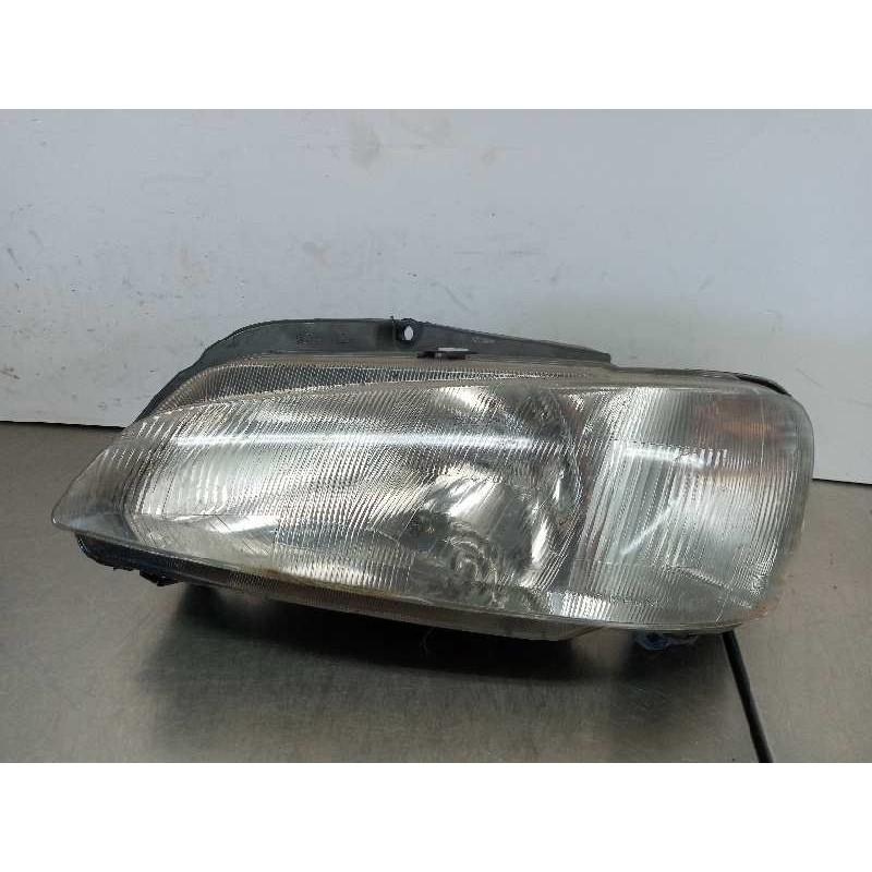 Recambio de faro izquierdo para peugeot 106 (s2) max referencia OEM IAM Recambio de faro izquierdo para peugeot 106 (s2) max referencia OEM IAM
