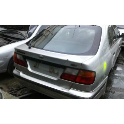 nissan primera berlina (p11) del año 1999