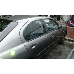 nissan primera berlina (p11) del año 1996