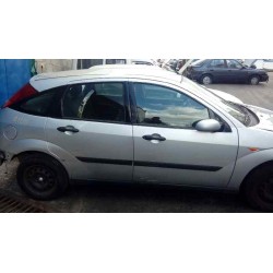 ford focus berlina (cak) del año 1999