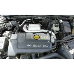opel vectra b berlina del año 2000