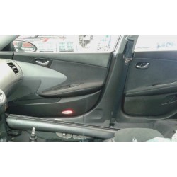 nissan primera berlina (p12) del año 2002
