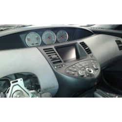 nissan primera berlina (p12) del año 2002