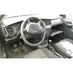 opel vectra b berlina del año 2001