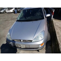 ford focus berlina (cak) del año 2001