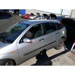 ford focus berlina (cak) del año 2001