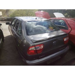 seat cordoba berlina (6k2) del año 2002