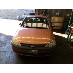 opel corsa c del año 2001