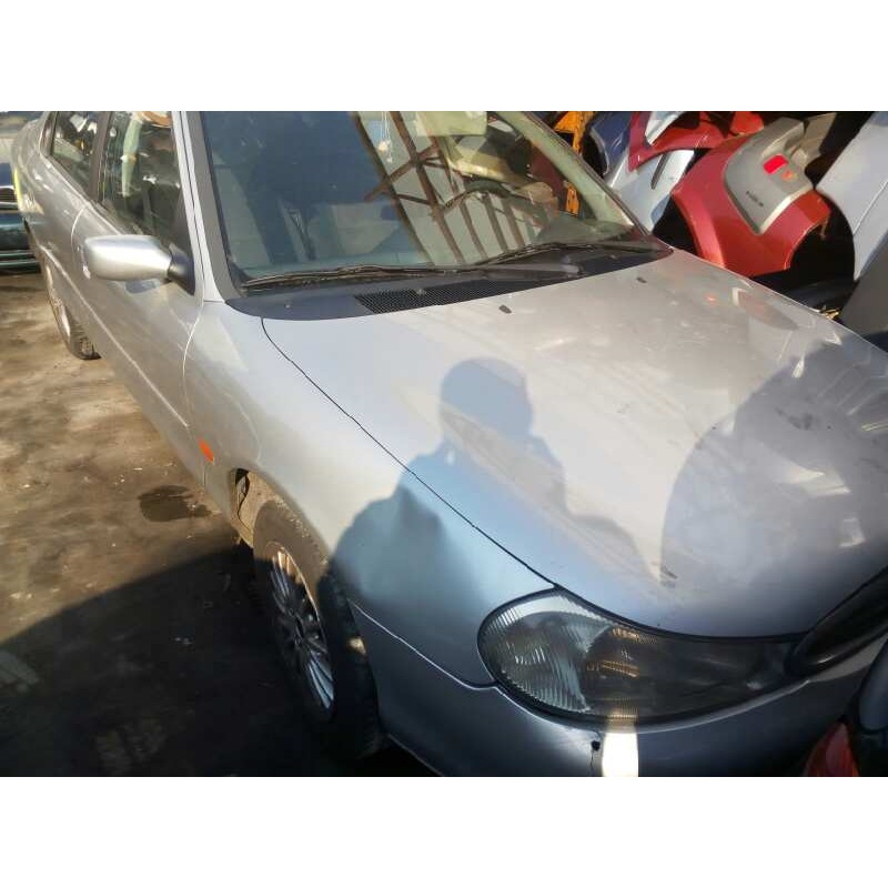ford mondeo berlina (gd) del año 2000