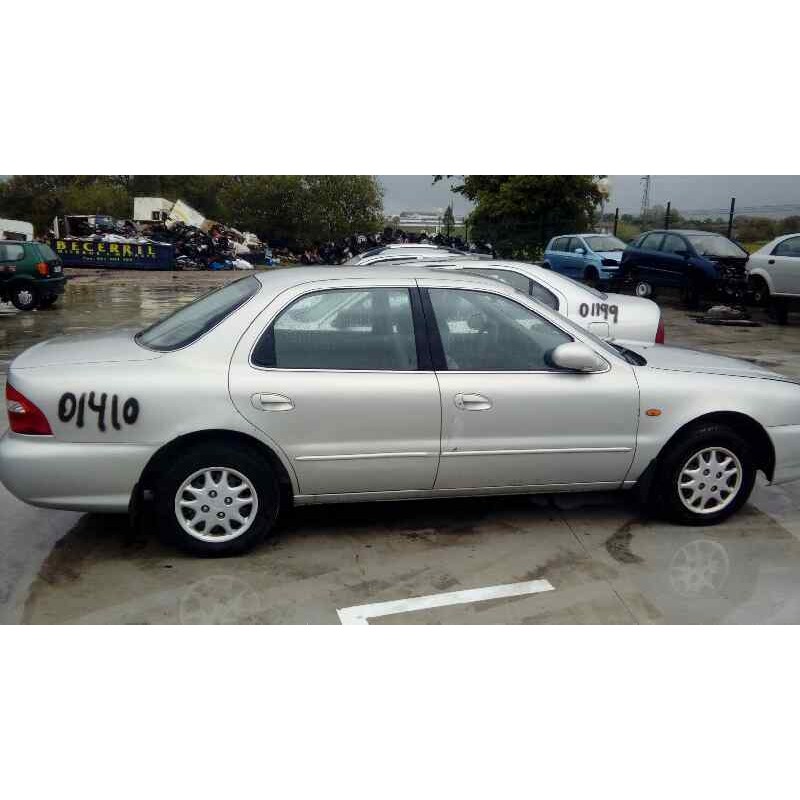 kia clarus del año 2000