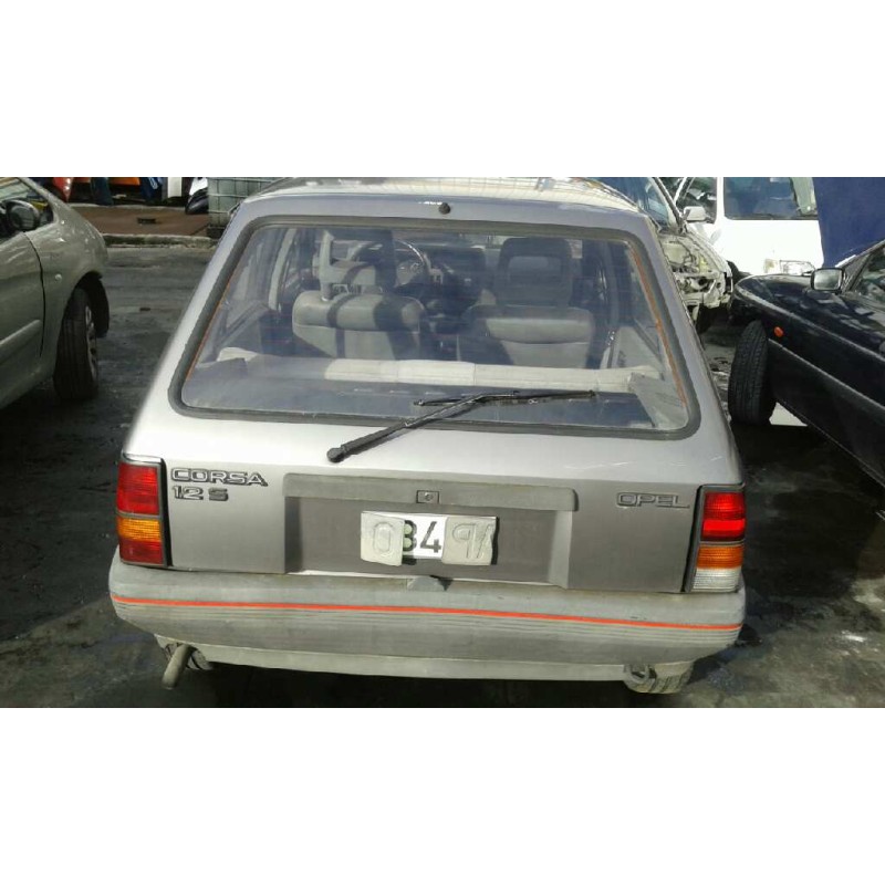 opel corsa a del año 1988