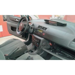 citroen c4 berlina del año 2004