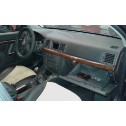 opel vectra c berlina del año 2002