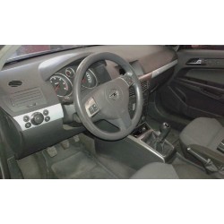 opel astra h berlina del año 2005
