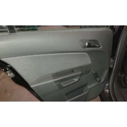 opel astra h berlina del año 2005