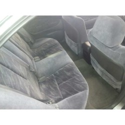 mitsubishi galant berlina (ea0) del año 2000
