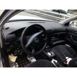 volkswagen passat berlina (3b2) del año 1999