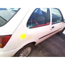 ford fiesta berlina del año 1998