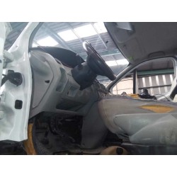 nissan primastar (x83) del año 2002