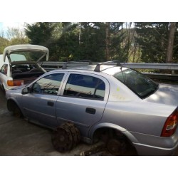opel astra g berlina del año 1999