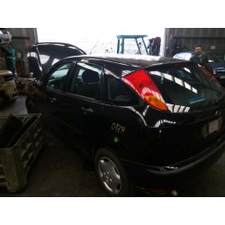 ford focus berlina (cak) del año 2003