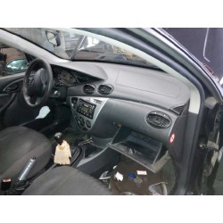 ford focus berlina (cak) del año 2003