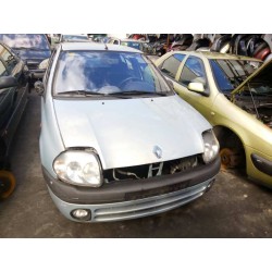 renault clio ii fase i (b/cbo) del año 2001