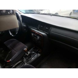 opel vectra b berlina del año 2000