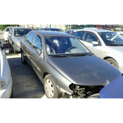 renault laguna (b56) del año 1950