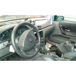 renault laguna ii (bg0) del año 2001