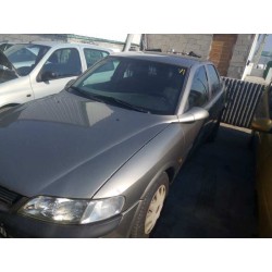 opel vectra b berlina del año 1997