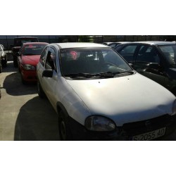 opel corsa b del año 1950