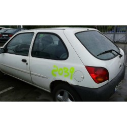 ford fiesta berlina del año 1998