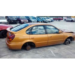 toyota corolla (e11) del año 1998