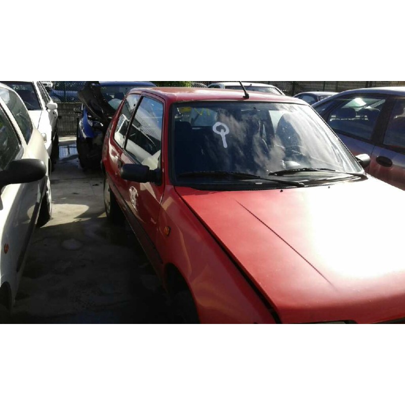 peugeot 205 berlina del año 1998