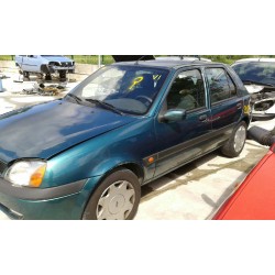 ford fiesta berlina (dx) del año 2001