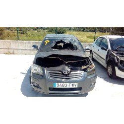 toyota avensis berlina (t25) del año 2007