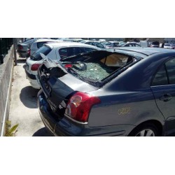 toyota avensis berlina (t25) del año 2007
