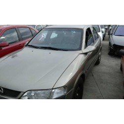 opel vectra b berlina del año 1998