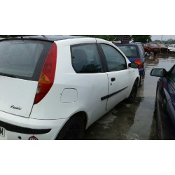 fiat punto berlina (188) del año 2000