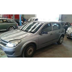 opel astra h berlina del año 2005