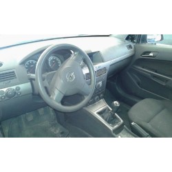 opel astra h berlina del año 2005