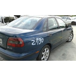 volvo s40 berlina del año 1997