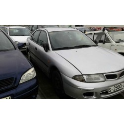 mitsubishi carisma berlina 4 (da0) del año 1999