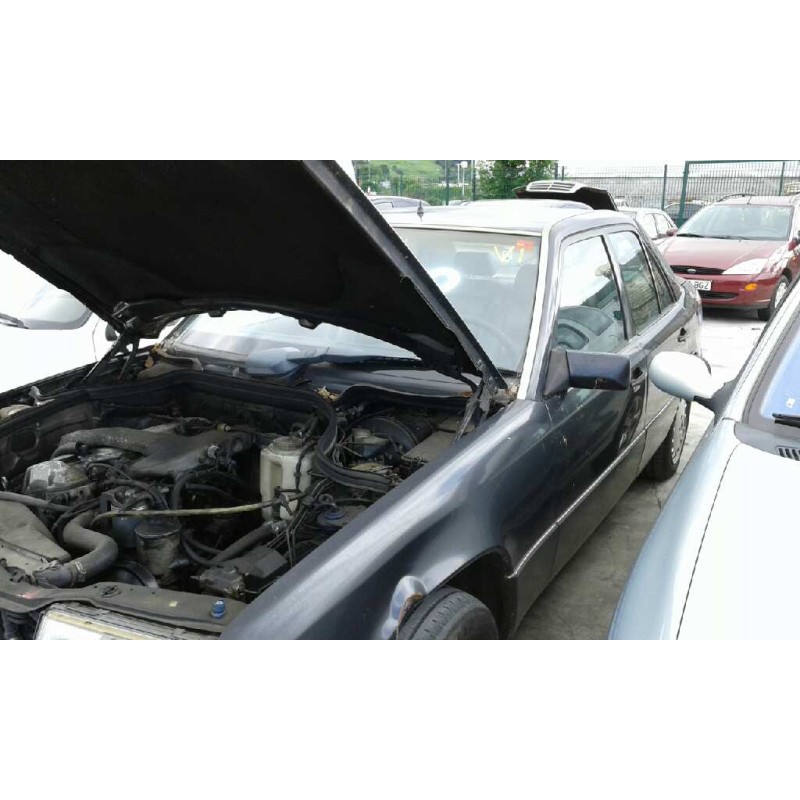 mercedes clase e (w124) berlina del año 1990