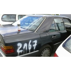 mercedes clase e (w124) berlina del año 1990