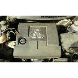 seat ibiza (6l1) del año 2003