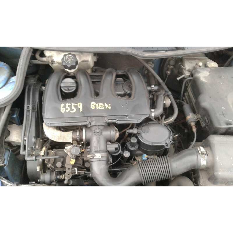 peugeot 206 berlina del año 2001