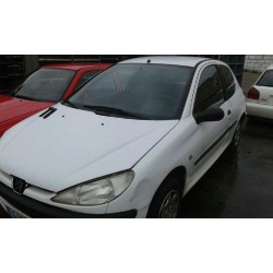 peugeot 206 berlina del año 2000
