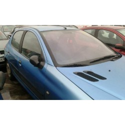 peugeot 206 berlina del año 2001